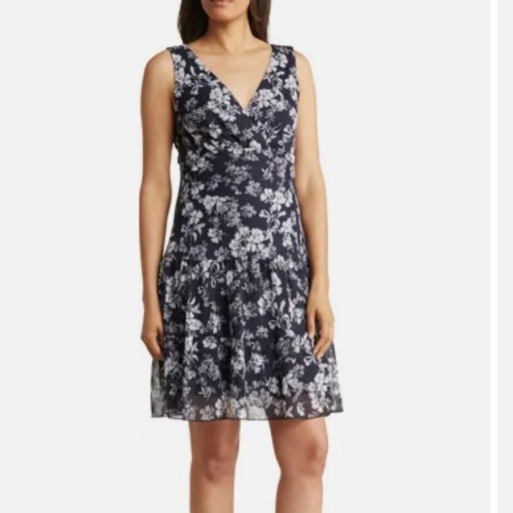 Women's clothing (330) - Picture 3 of 8